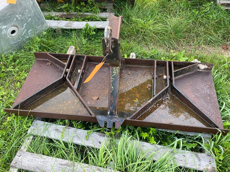 #3239-•-tractor-hook-attachment-image-1