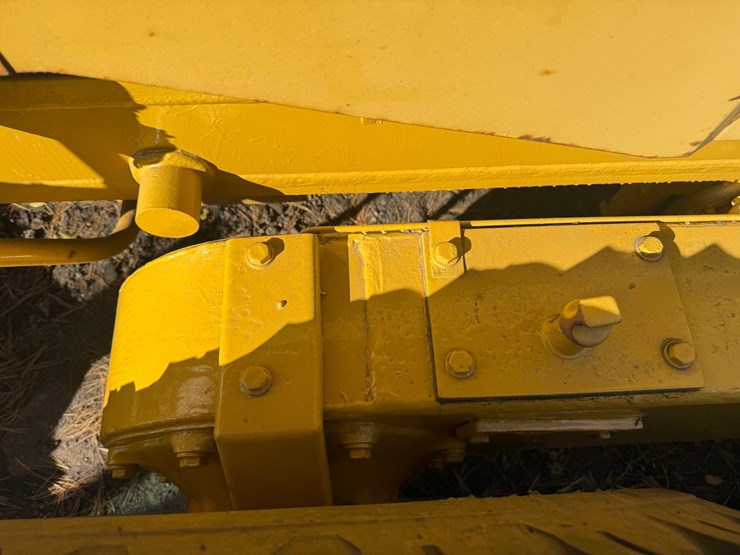 #3534-•-komatsu-gd305a-motor-grader-image-57
