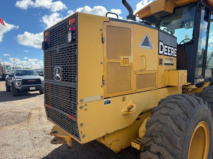 deere-672d-image-69
