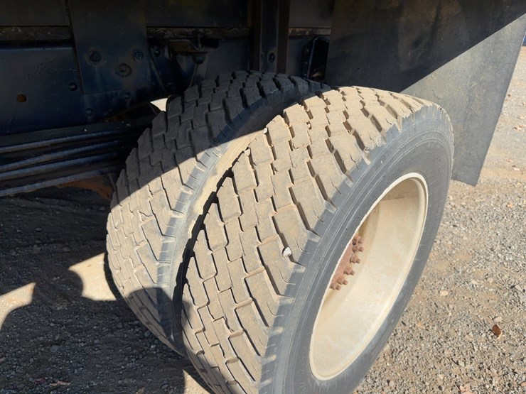 1995-caterpillar-3116-image-14