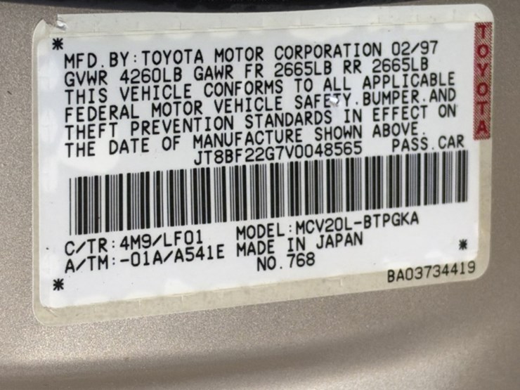 1997-lexus-es300-sdn-image-18
