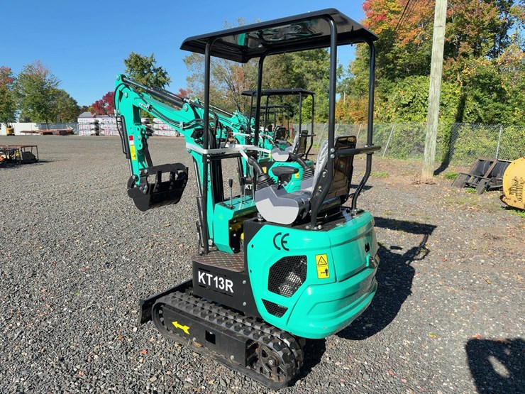 cfg-industrial-kt13r-mini-excavator-image-4