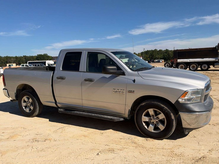2014-dodge-1500-image-4