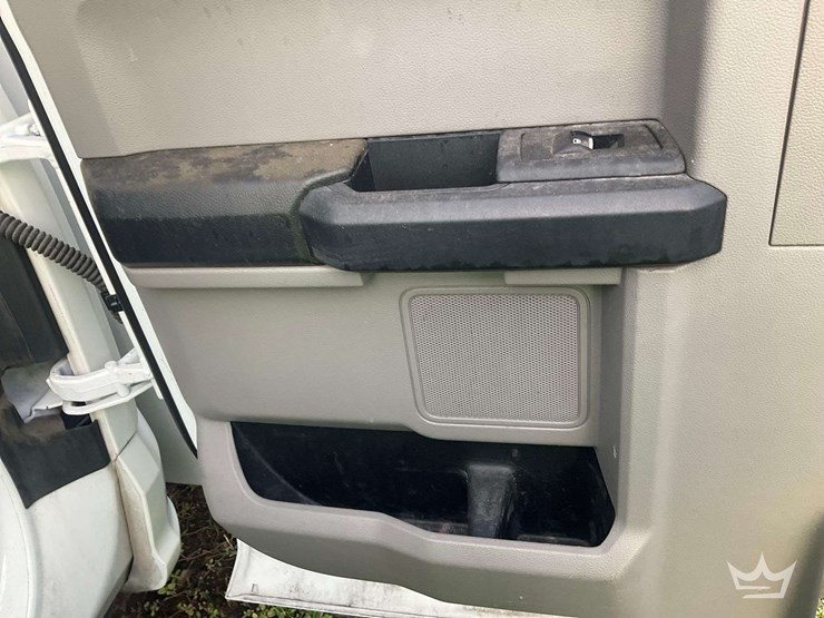 2019-ford-f550-image-14