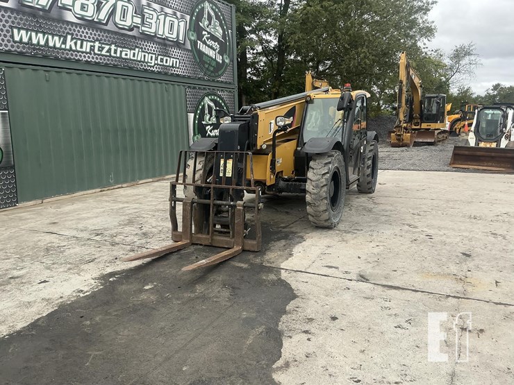 2020-caterpillar-tl642d-image-8