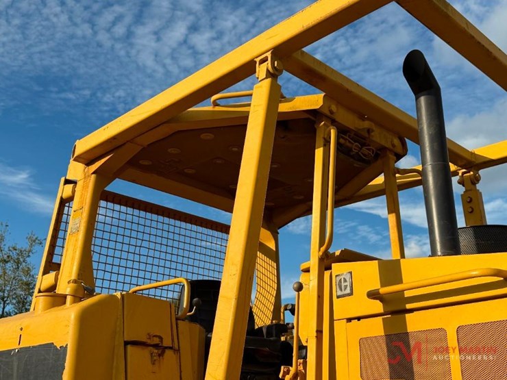 caterpillar-d6h-image-13