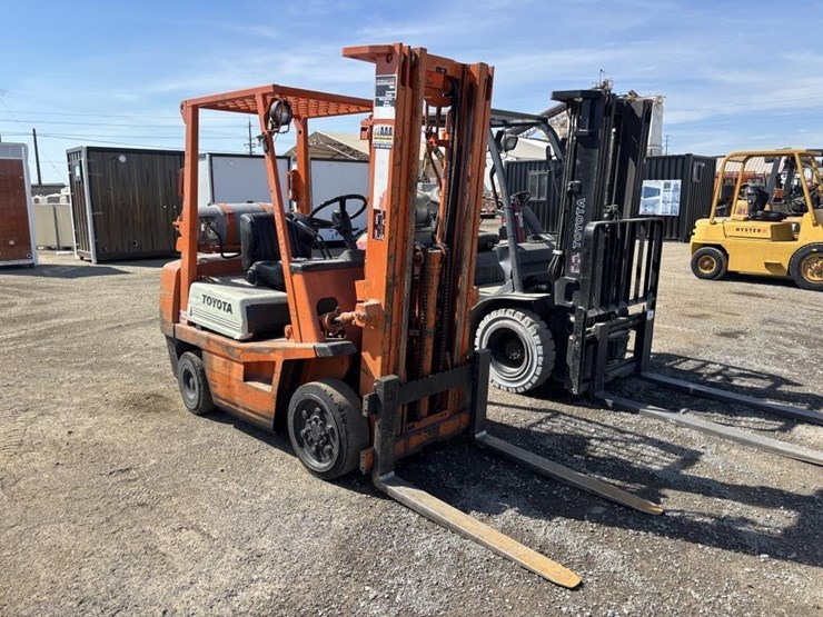 toyota-42-4fg025-forklift-image-2