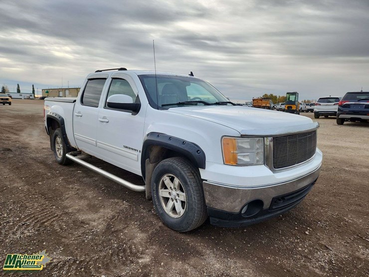 2007-gmc-sierra-1500-image-3
