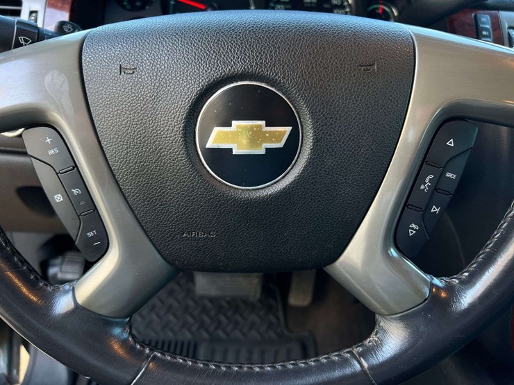 2011-chevrolet-silverado-2500hd-ltz-image-15