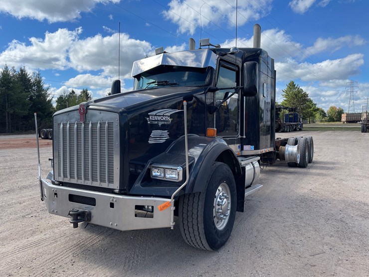 2005-kenworth-t800-image-1