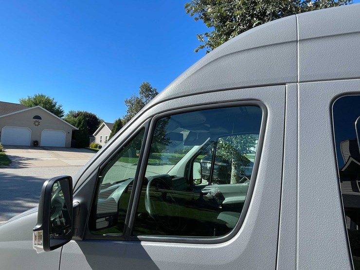 #525-•-2012-mercedes-benz-sprinter-(title-in-delay)-(green-bay,-wi)-image-13