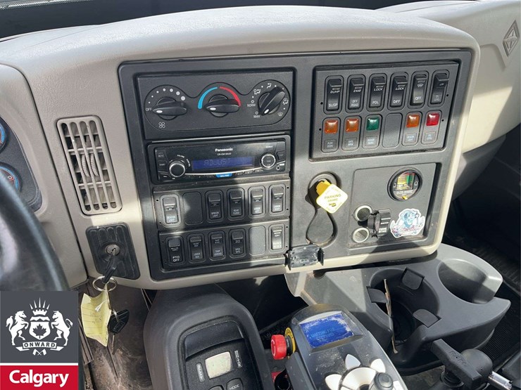 2019-international-workstar-7400-image-17