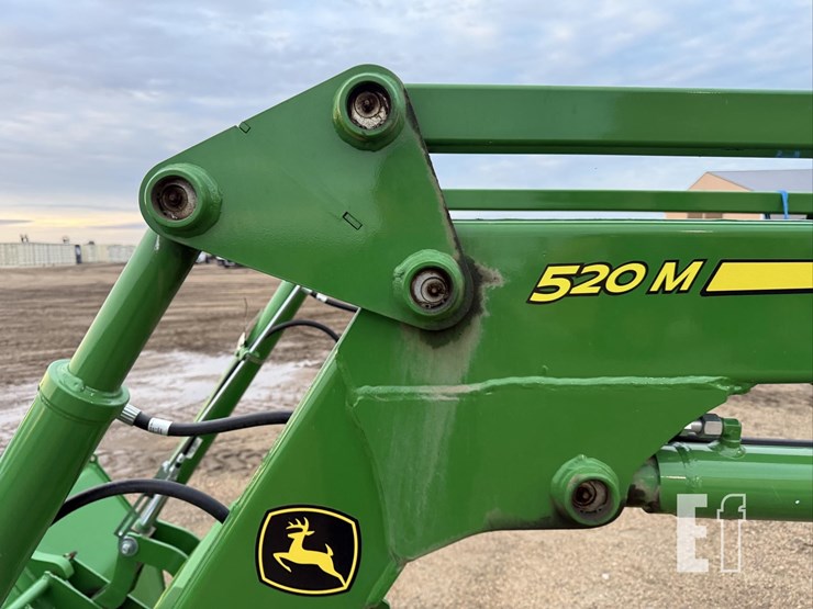 2023-john-deere-520m-image-17