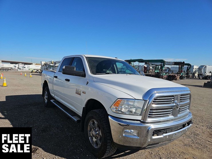 2018-dodge-2500-image-2