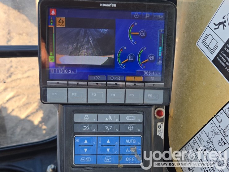 komatsu-pc210-image-77