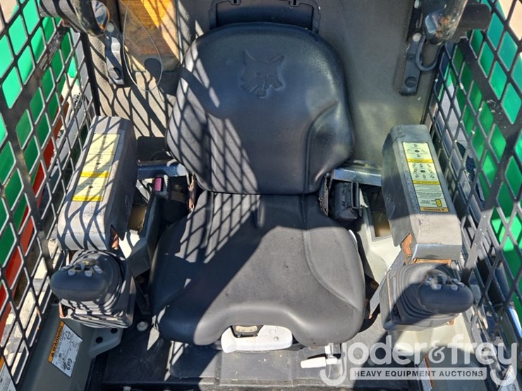 2020-bobcat-t550-image-51
