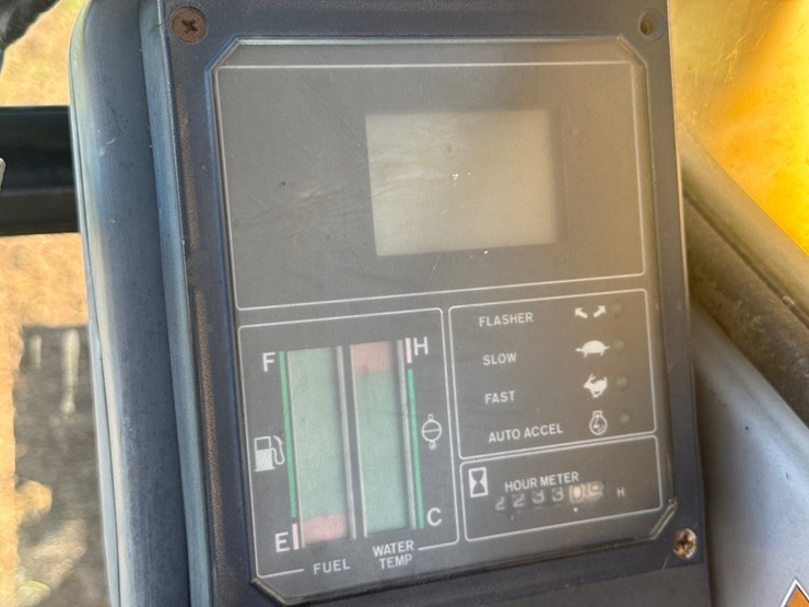 kobelco-sk300-lc-image-19