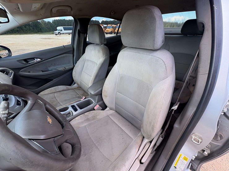 2017-chevrolet-cruz-4-door-sedan-(231,913-miles)-image-12