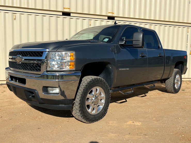 2011-chevrolet-silverado-2500hd-ltz-image-1