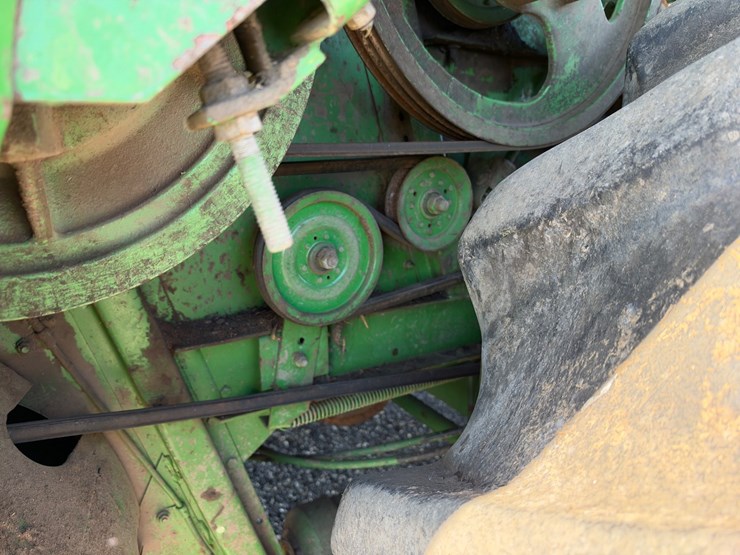 1981-john-deere-7720-image-27