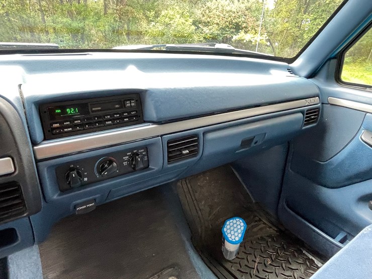 1995-ford-f150-xlt-image-65