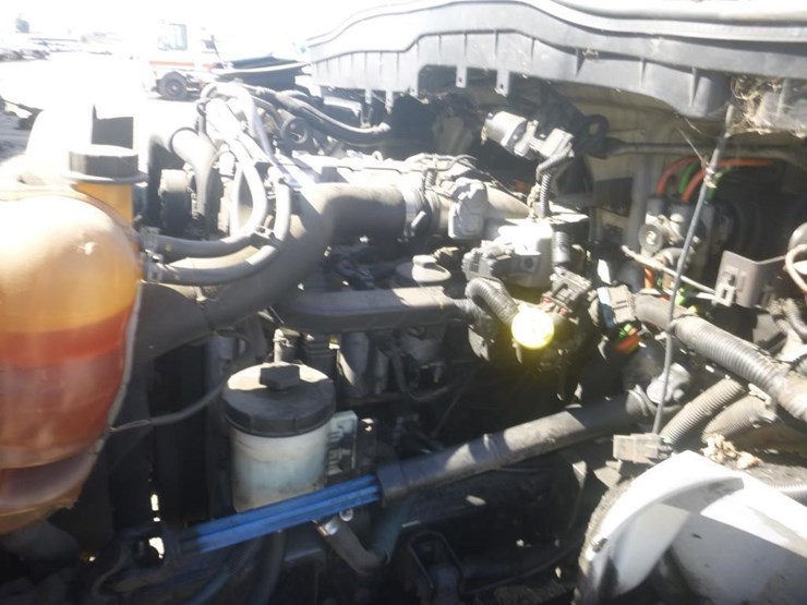 2013-international-durastar-4300-image-22