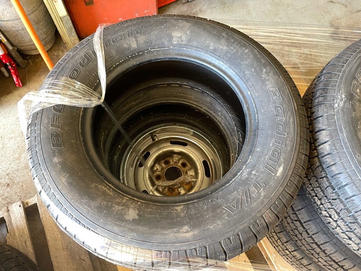 #1860-•-(6)-bf-goodrich-radial-t/a-tires-image-5