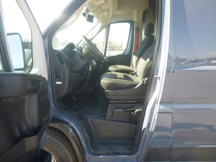2020-ram-promaster-3500-image-6