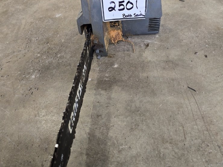 2-chain-saws-image-6