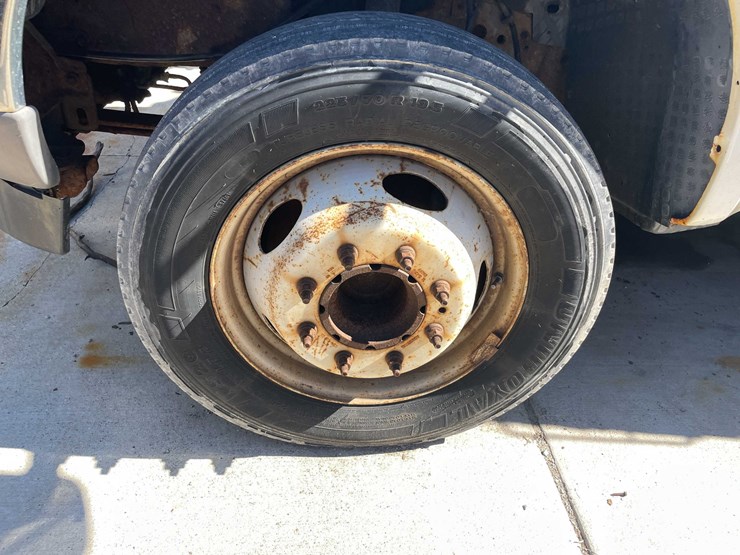 2002-ford-f450-image-18