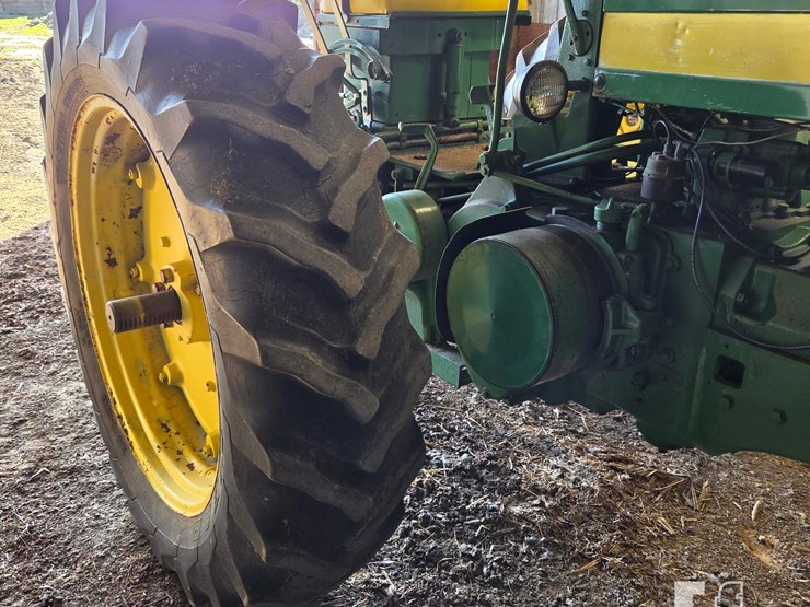 john-deere-620-image-16