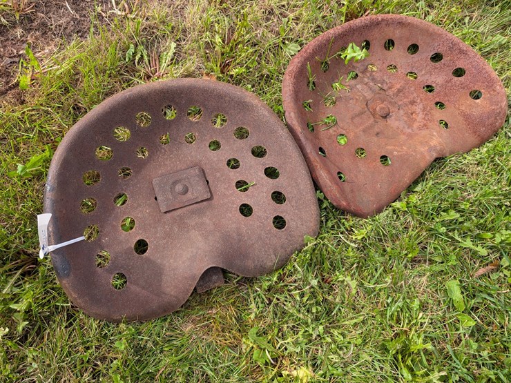 #4056-•-vintage-metal-tractor-seats-image-1