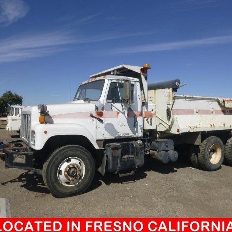 2002 INTERNATIONAL 2574