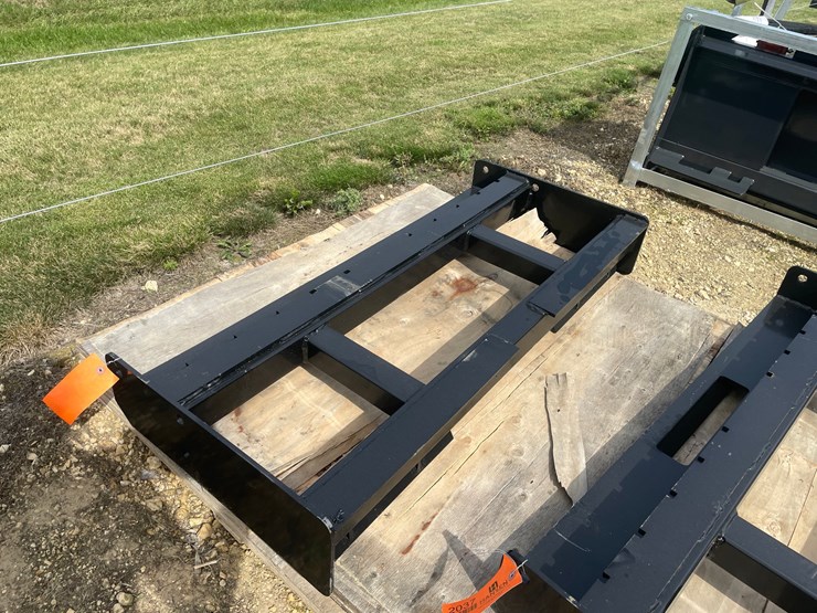 #2036-•-wolverine-skid-steer-pallet-fork-frame-attachment-image-1