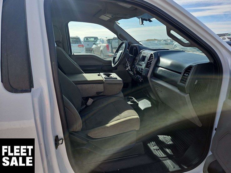 2019-ford-f550-image-14