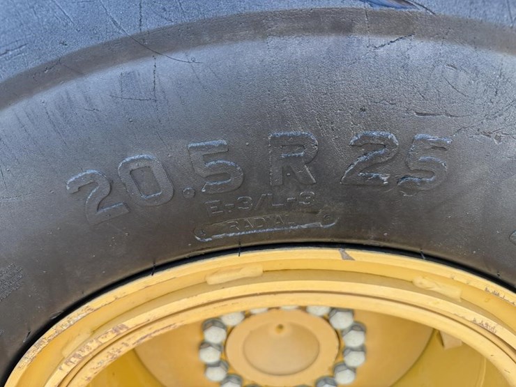 2018-caterpillar-930m-image-41