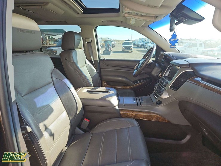 2015-gmc-yukon-xl-denali-image-19