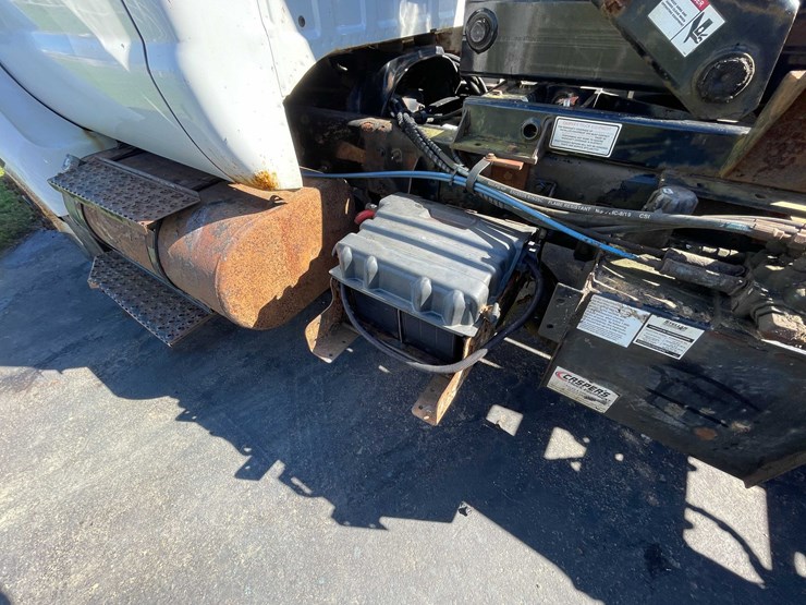 2013-ford-f750-image-19