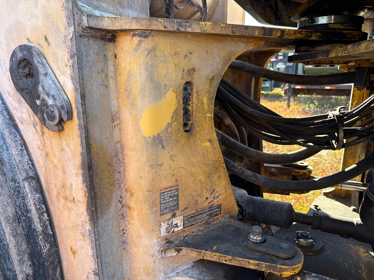 deere-644j-image-37