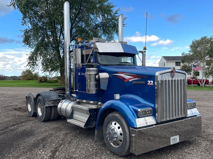 2007-kenworth-w900-image-4