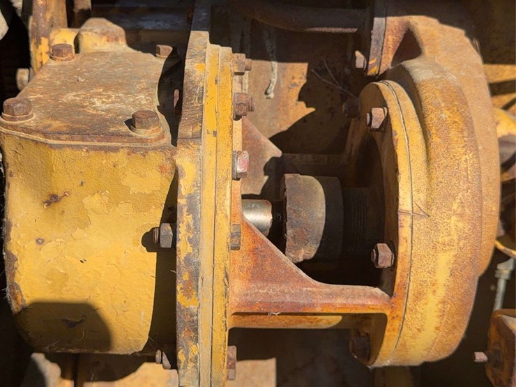 caterpillar-d7-image-25