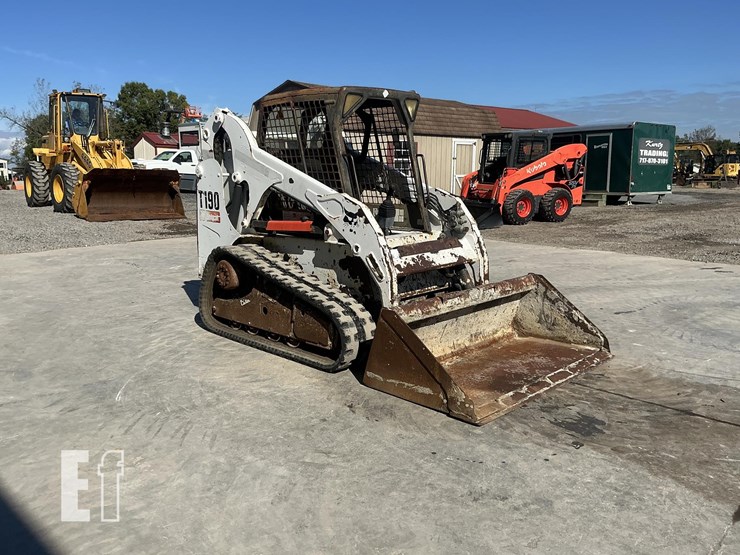 2011-bobcat-t190-image-6