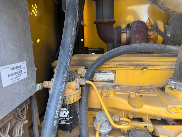 deere-672d-image-92