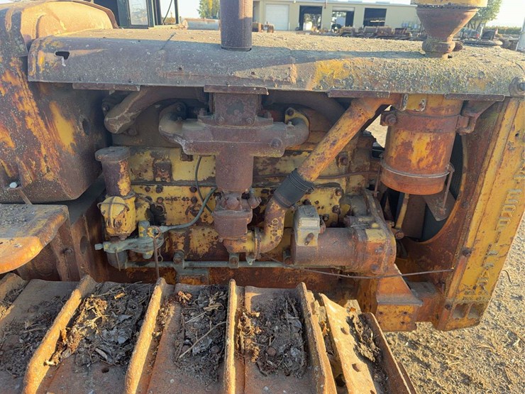 caterpillar-thirty-image-21