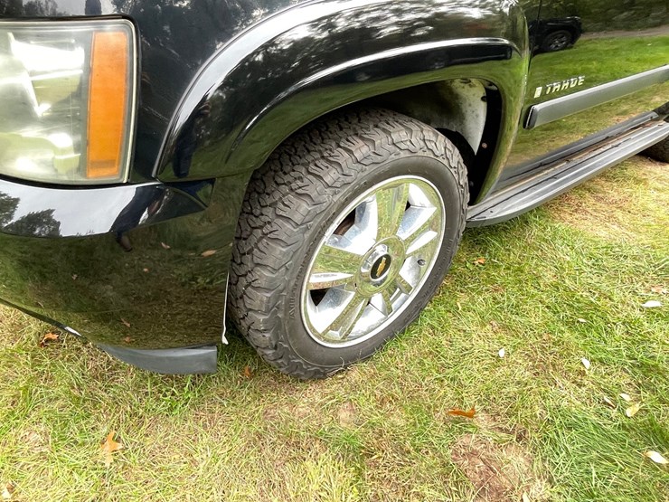2007-chevrolet-tahoe-ltz-image-12