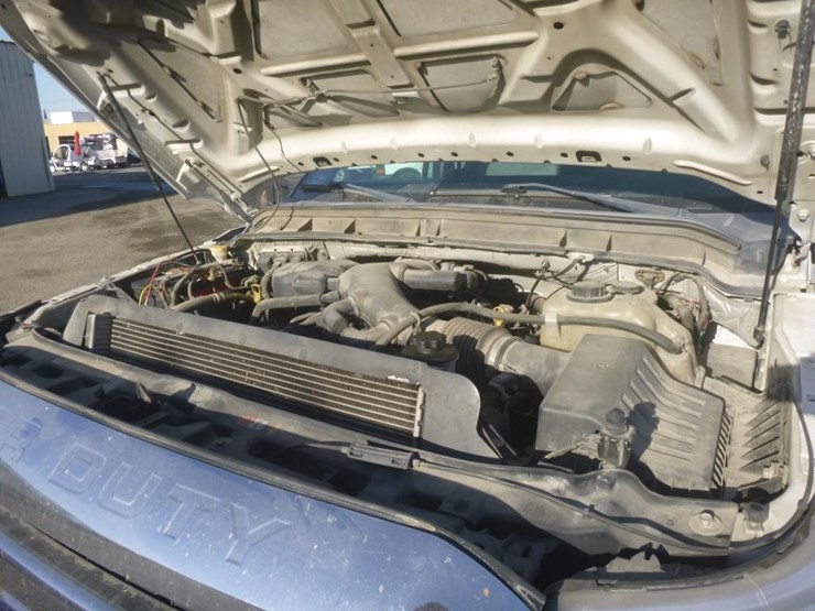 2015-ford-f550-image-15