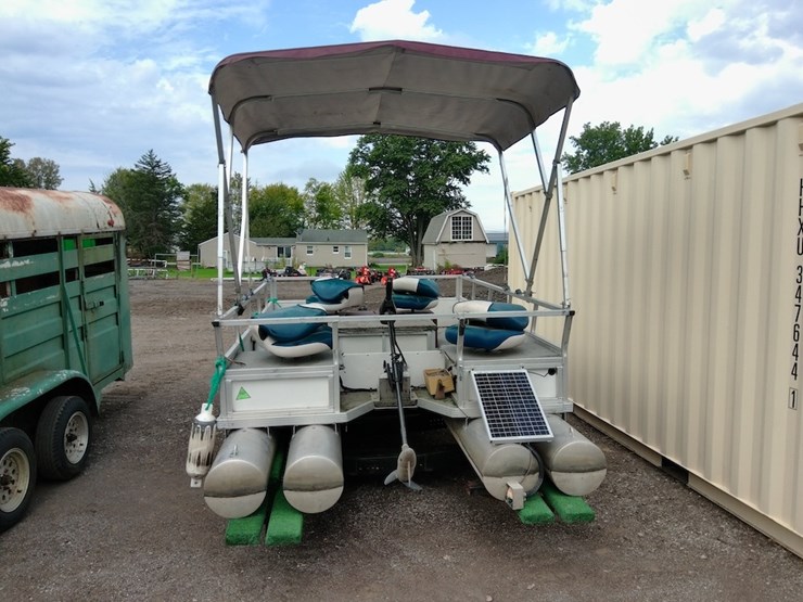 2005-cruiser-lo-pro-pontoon-boat-image-5