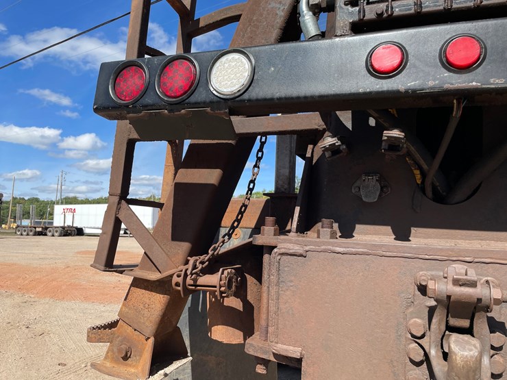 2015-western-star-4900sb-image-37