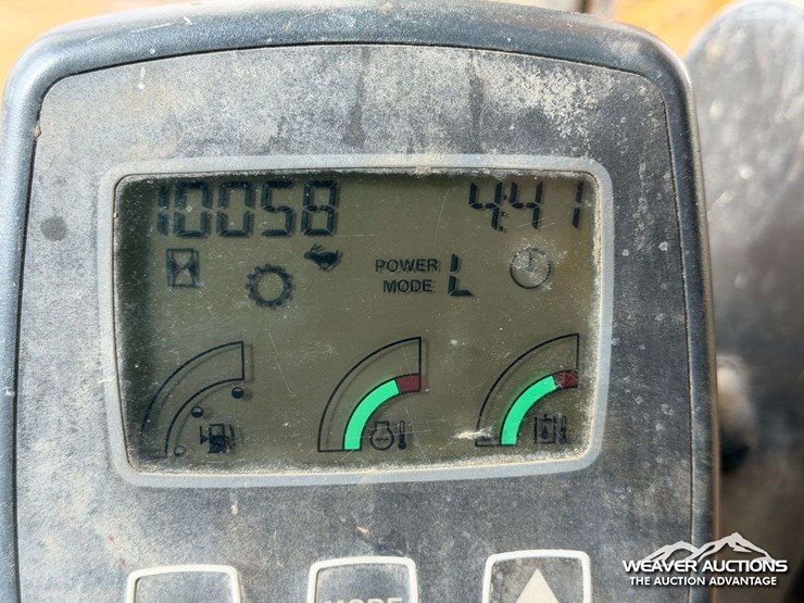 jcb-js220-lc-image-29