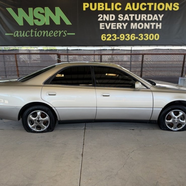 1997 Lexus ES300 SDN